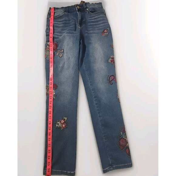 DG2 Diane Gilman Stretch Embroidered Cropped Jeans Floral Size 4P - Picture 6 of 7